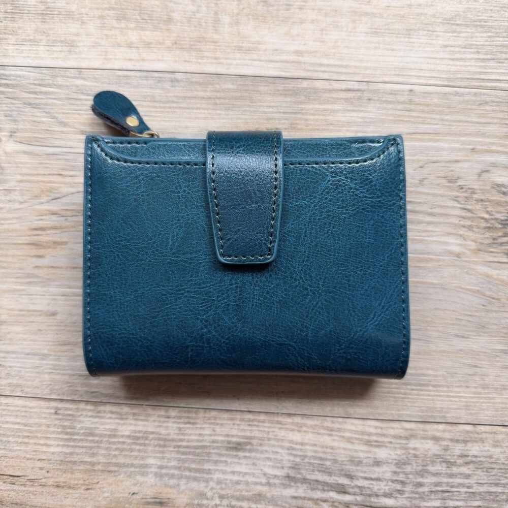 Genuine Leather Blue Compact Wallet Zip Around Coin Pocket Card Holder NWOT
